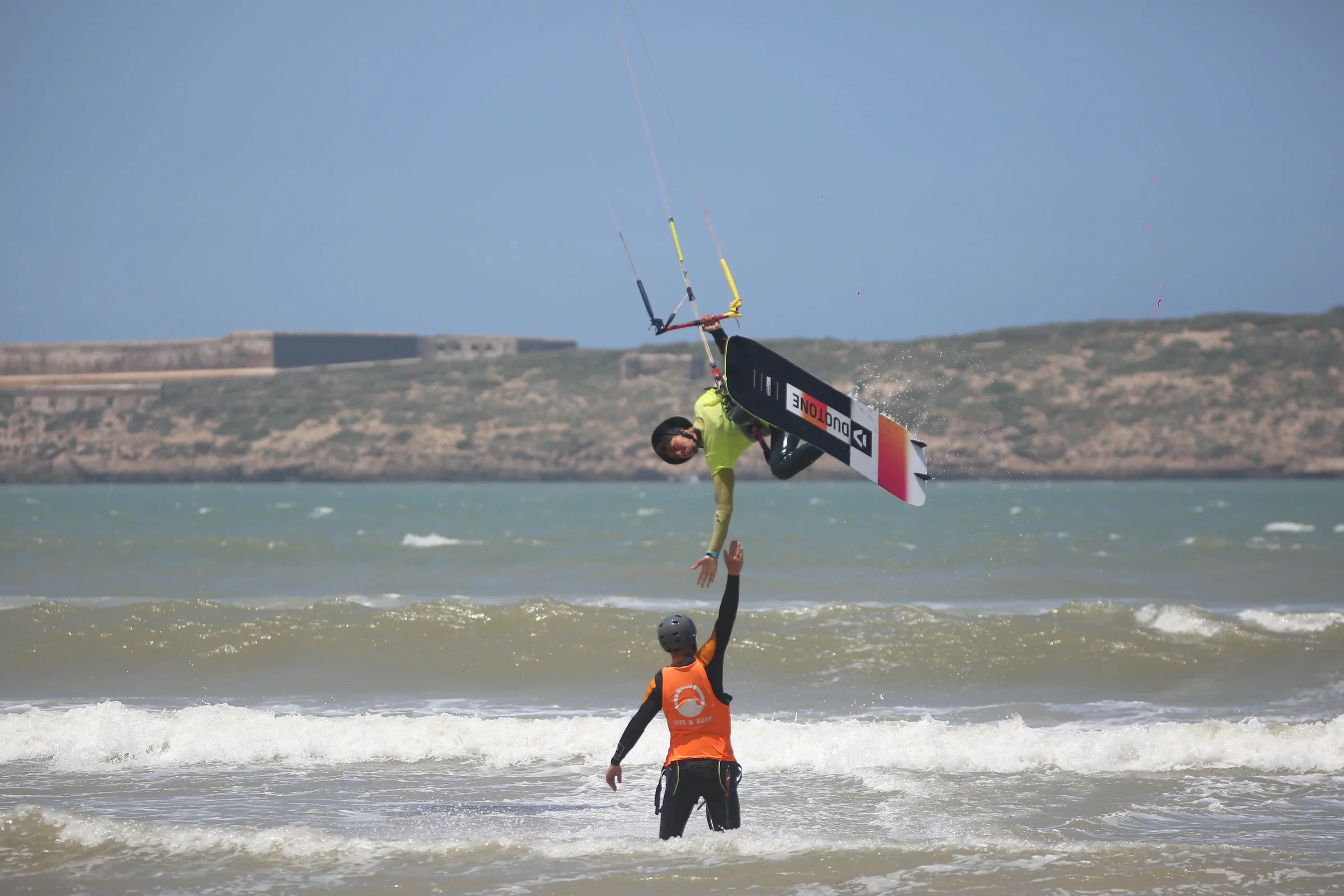 Cours de kitesurf sur la plage d'Essaouira avec Seagull Club