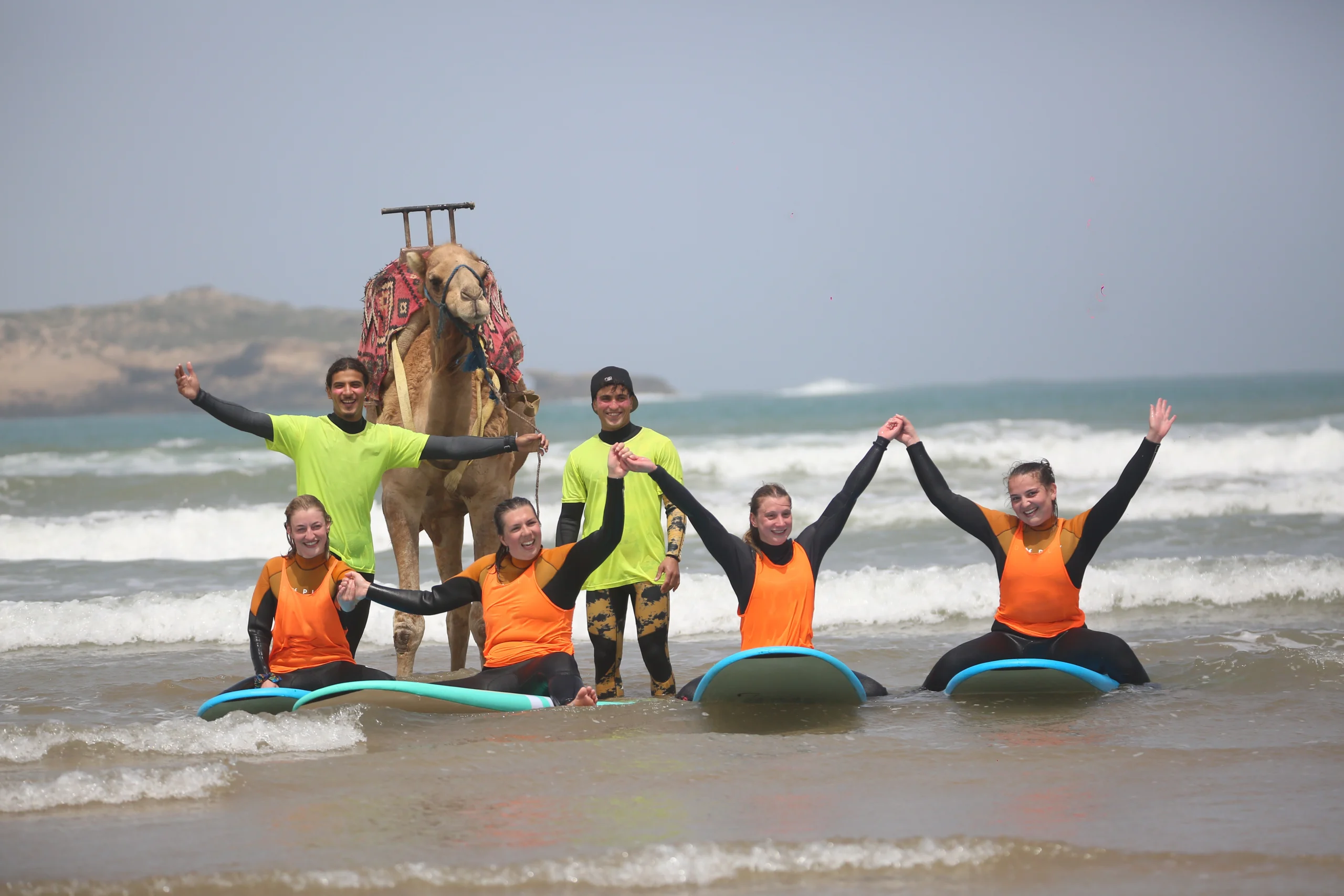 Surf rental à Essaouira avec planche adaptée au niveau